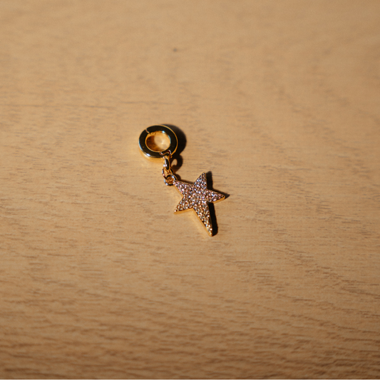 Pavé Star Charm - Gold