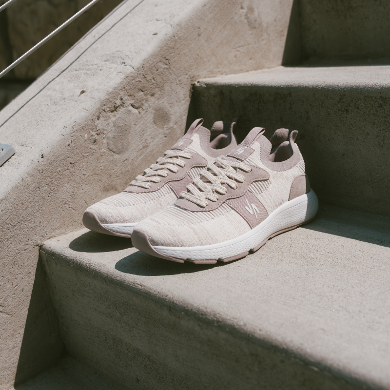RIVAL Women's Reign Remix - Mauve/Chalk/White